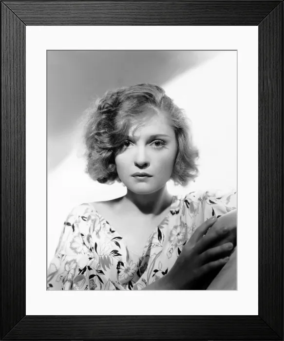 Framed Print : WE LIVE AGAIN, Anna Sten, 1934