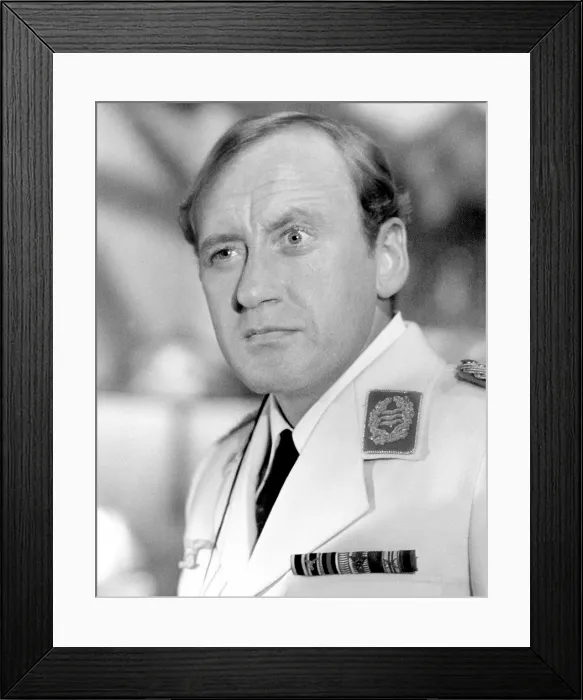 Framed Print : THE CHEAP DETECTIVE, Nicol Williamson, 1978, Columbia Pictures / courtesy Everett Collection Framed Print : THE CHEAP DETECTIVE, Nicol Williamson, 1978, Columbia Pictures / courtesy Everett Collection