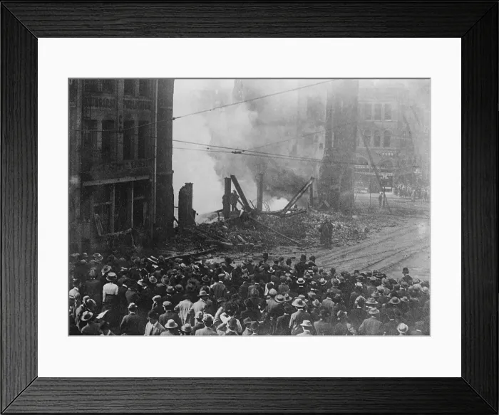 Framed Print : Wreck of Los Angeles Times building after militant labor unionists bombing that killed 21 people on October 1, 1910 Framed Print : Wreck of Los Angeles Times building after militant labor unionists bombing that killed 21 people on October 1, 1910