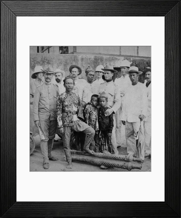 Framed Print : Datu Piang, chief of 10, 000 followers in the Colabato hills of Mindanao, Philippine Islands, with American Officers. Ca. 1899-1900