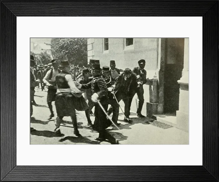 Framed Print : The arrest of Gavrilo Prinzep, assassin of Austrian Archduke Franz Ferdinand, the heir to the throne of Austria-Hungary, on June 28, 1914 at Sarajevo. KW: Bosnia-Herzegovina Framed Print : The arrest of Gavrilo Prinzep, assassin of Austrian Archduke Franz Ferdinand, the heir to the throne of Austria-Hungary, on June 28, 1914 at Sarajevo. KW: Bosnia-Herzegovina