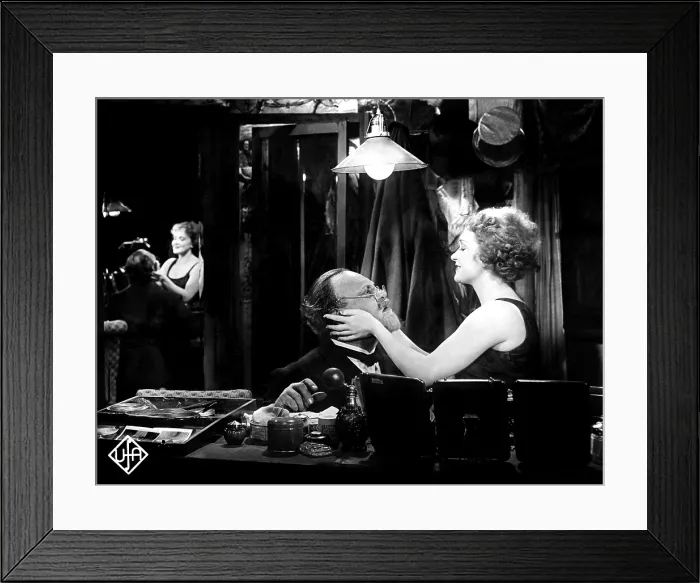 Framed Print : THE BLUE ANGEL, (aka DER BLAUE ENGEL), from center left: Emil Jannings, Marlene Dietrich, 1930