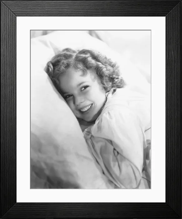 Framed Print : WEE WILLIE WINKIE, Shirley Temple, 1937, 20th Century Fox, TM & Copyright / courtesy Everett Collection