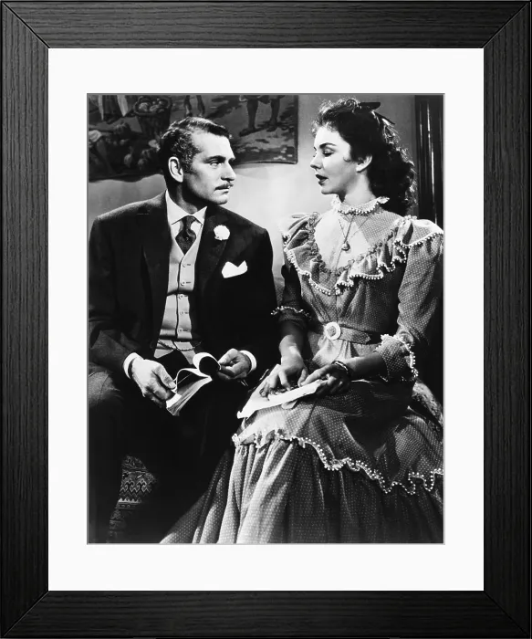Framed Print : CARRIE, from left: Laurence Olivier, Jennifer Jones, 1952 Framed Print : CARRIE, from left: Laurence Olivier, Jennifer Jones, 1952