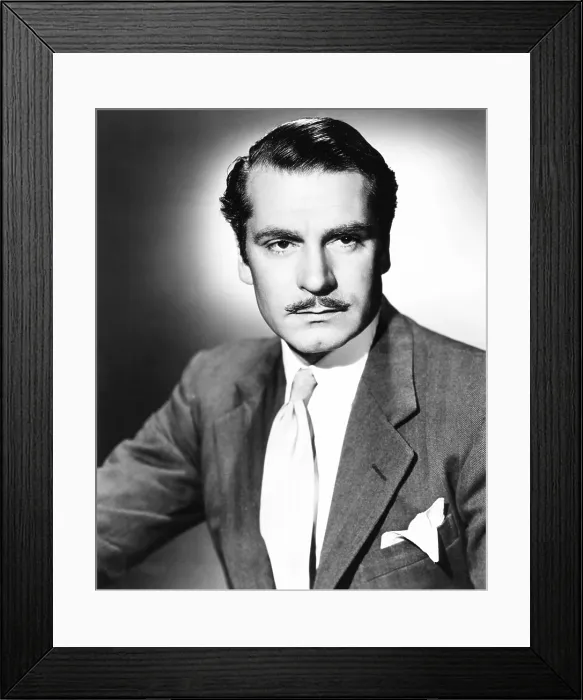 Framed Print : CARRIE, Laurence Olivier, 1952 Framed Print : CARRIE, Laurence Olivier, 1952