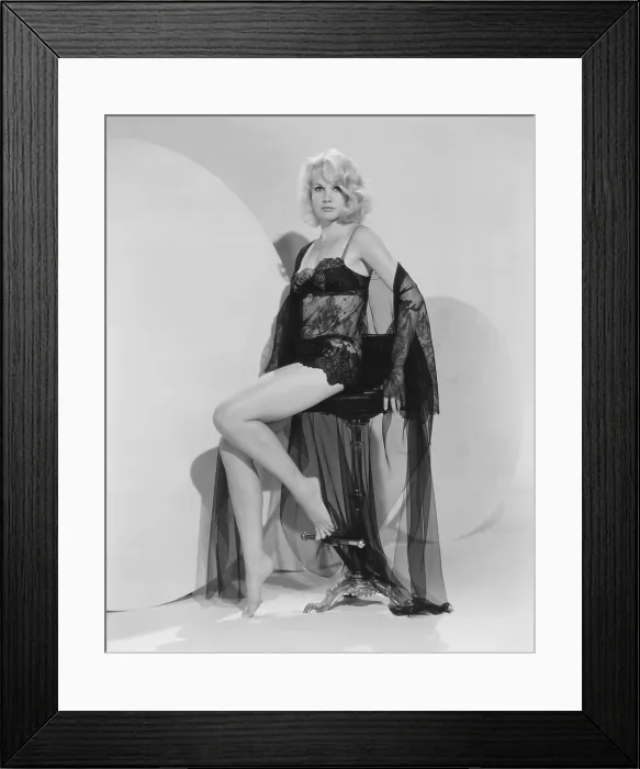 Framed Print : THE CARPETBAGGERS, Carroll Baker, 1964 Framed Print : THE CARPETBAGGERS, Carroll Baker, 1964