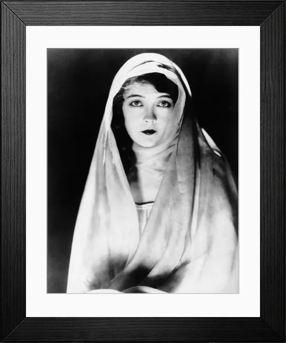 Framed Print : THE WHITE SISTER, Lillian Gish, 1923