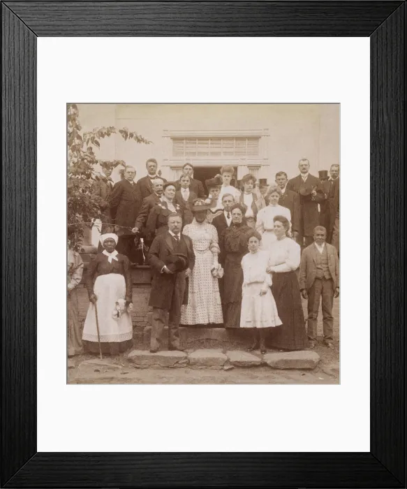 Framed Print : President Theodore, Edith Roosevelt, and Anna Bammy Roosevelt Cowles, in Roswell, Georgia, 1905. At the home of the Presidents mother, Martha Bulloch Roosevelt was a Southerner Framed Print : President Theodore, Edith Roosevelt, and Anna Bammy Roosevelt Cowles, in Roswell, Georgia, 1905. At the home of the Presidents mother, Martha Bulloch Roosevelt was a Southerner