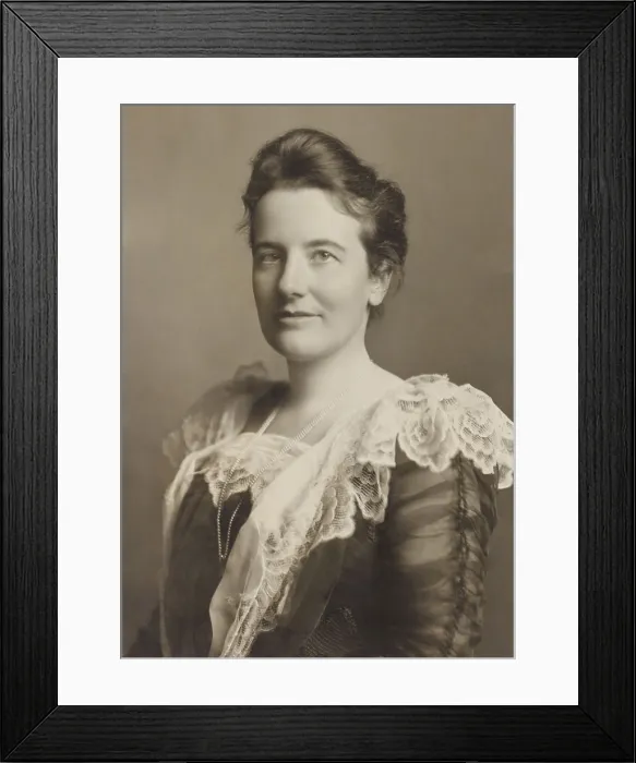 Framed Print : First Lady Edith Carow Roosevelt, 1902. Biographers describe her as a private woman who performed her public role with patience, grace, and dignity (BSLOC_2016_12_12)