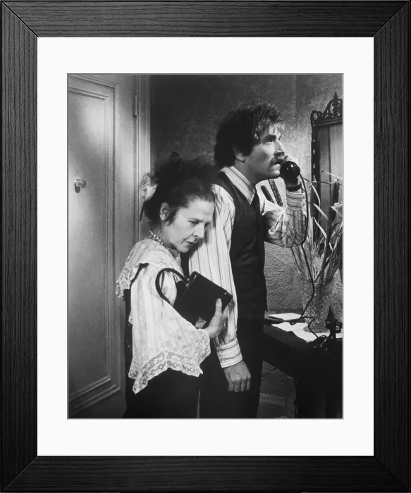 Framed Print : WHERE'S POPPA?, from left: Ruth Gordon, George Segal, 1970