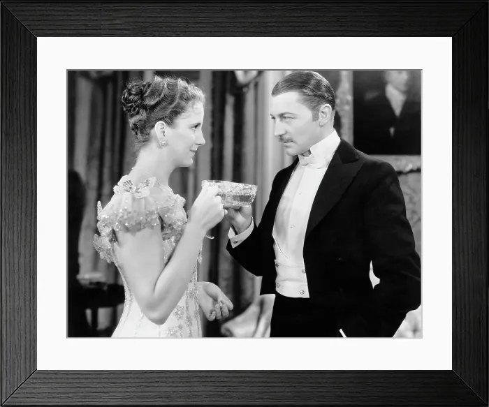 Framed Print : CAVALCADE, Diana Wynyard, Clive Brook, 1933, TM & Copyright (c) 20th Century Fox Film Corp. / courtesy Everett Collection