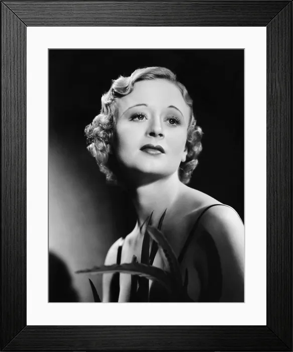 Framed Print : CAVALCADE, Ursula Jeans, 1933, TM & Copyright 20th Century Fox Film Corp. / courtesy Everett Collection Framed Print : CAVALCADE, Ursula Jeans, 1933, TM & Copyright 20th Century Fox Film Corp. / courtesy Everett Collection