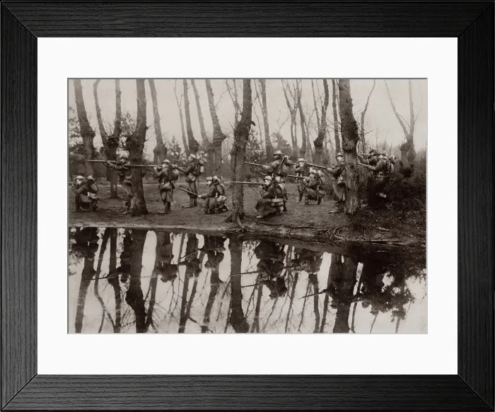 Framed Print : World War 1. French soldiers in a flooded section of northwest France, mirrored in a rain filled pool. Nov-Dec. 1914. (BSLOC_2013_1_2)