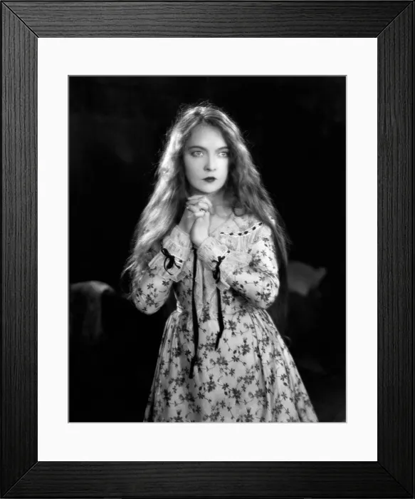 Framed Print : THE WIND, Lillian Gish, 1928 Framed Print : THE WIND, Lillian Gish, 1928