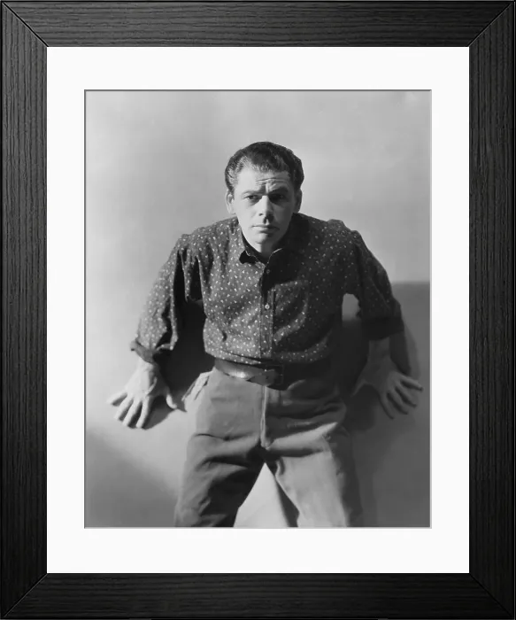 Framed Print : THE WORLD CHANGES, Paul Muni, 1933