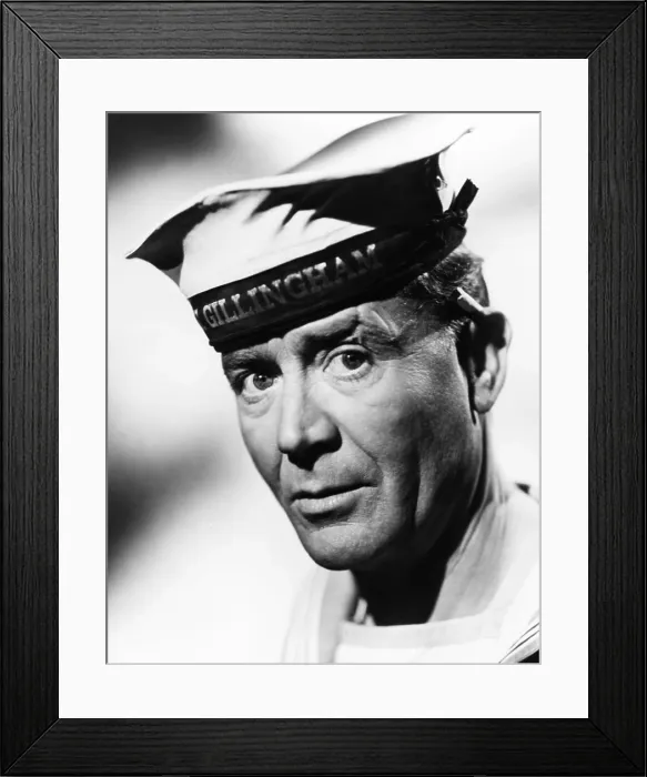 Framed Print : THE BABY AND THE BATTLESHIP, John Mills, 1956