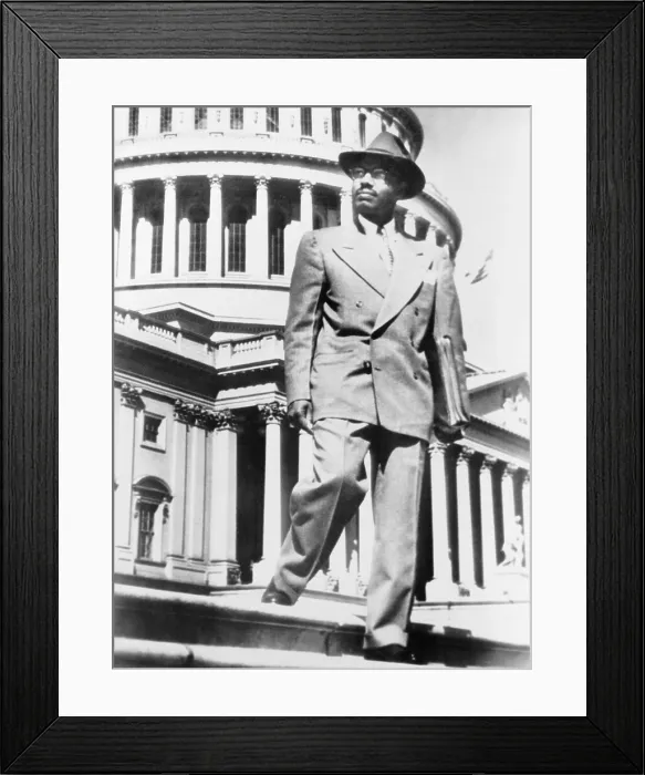 Framed Print : Elmer W. Henderson descending stairs of the U.S. Capitol, June 6, 1950