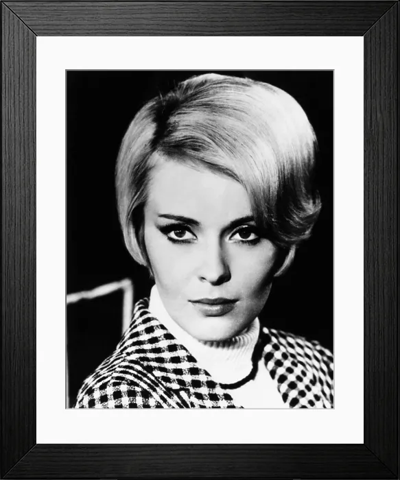 Framed Print : BACKFIRE, (aka ESHAPPEMENT LIBRE), Jean Seberg, 1964