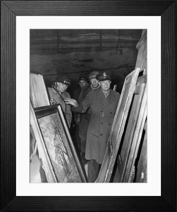 Framed Print : American Generals inspect artworks looted by Nazis. April 12, 1945