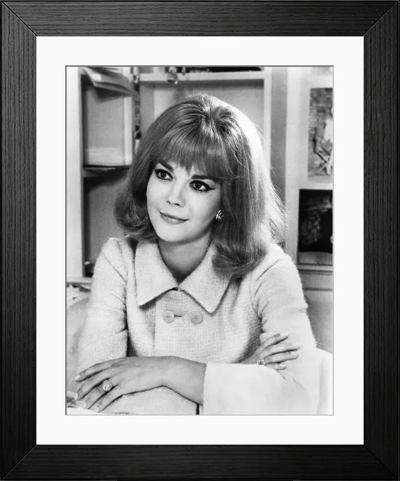 Framed Print : PENELOPE, Natalie Wood, 1966 Framed Print : PENELOPE, Natalie Wood, 1966