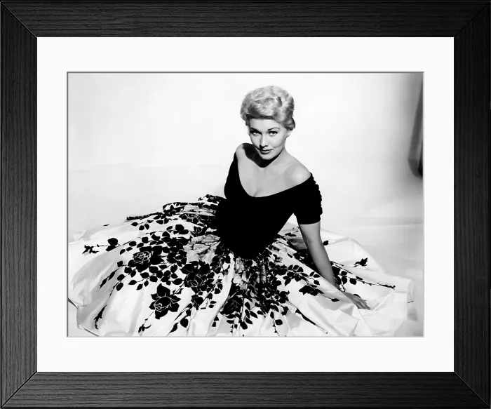 Framed Print : PICNIC, Kim Novak, 1955 Framed Print : PICNIC, Kim Novak, 1955