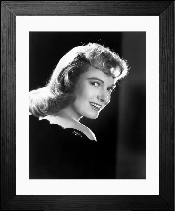 Framed Print : PICCADILLY INCIDENT, Anna Neagle, 1946 Framed Print : PICCADILLY INCIDENT, Anna Neagle, 1946