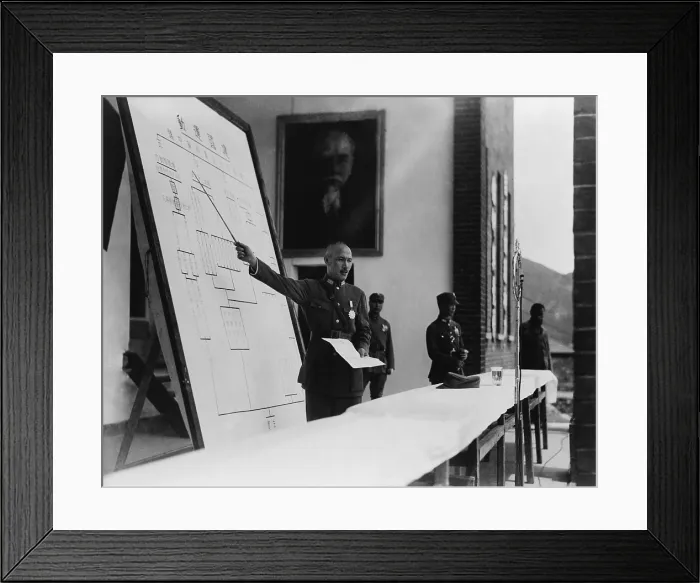 Framed Print : Generalissimo Chiang Kai-shek lectures with a pointer and chart. His audience is Chinese Army Officers in Training Camp. Photo taken between 1937 and 1943 (BSLOC_2013_9_123)