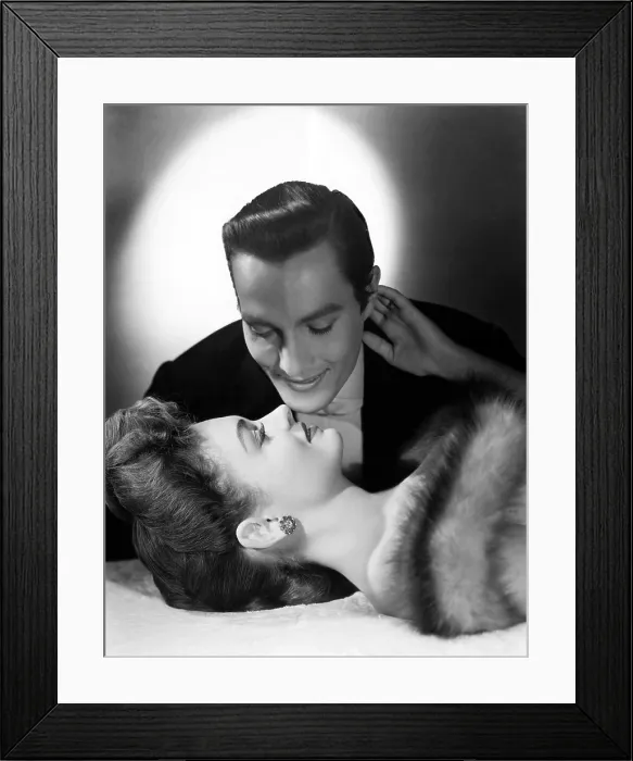 Framed Print : THE PICTURE OF DORIAN GRAY, Donna Reed (front), Hurd Hatfield, 1945 Framed Print : THE PICTURE OF DORIAN GRAY, Donna Reed (front), Hurd Hatfield, 1945