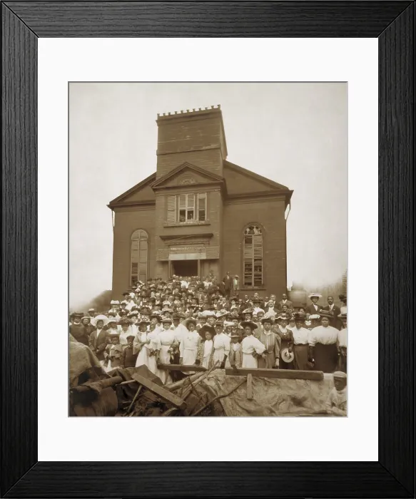 Framed Print : African-Americans in front of Abyssinian Baptist Church at Waverly Place, New York City, 1907