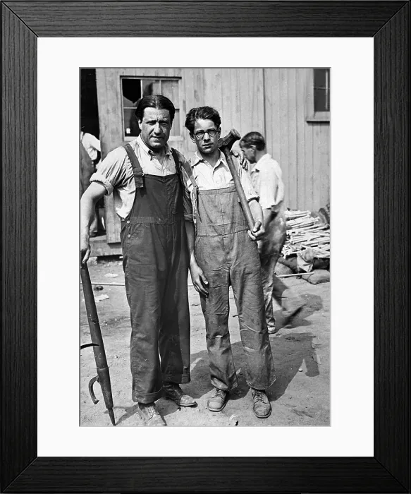 Framed Print : Dr. Stephen Samuel Wise, Rabbi of the Free Synagogue, became a laborer in the shipbuilding yards at Stanford, Conn. during World War I