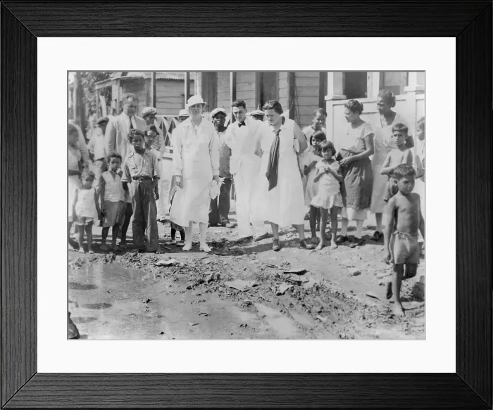 Framed Print : Eleanor Roosevelt and journalist Lorena Hickok in Puerto Rico. Mar. 7, 1934 Framed Print : Eleanor Roosevelt and journalist Lorena Hickok in Puerto Rico. Mar. 7, 1934