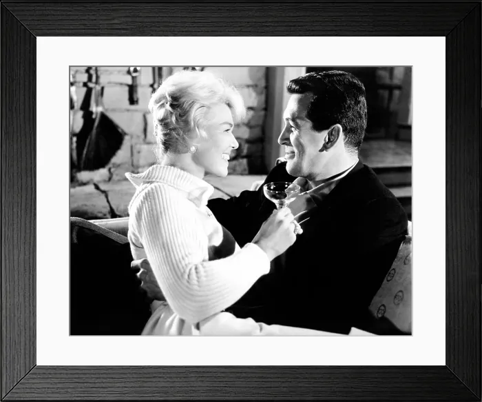 Framed Print : PILLOW TALK, from left, Doris Day, Rock Hudson, 1959