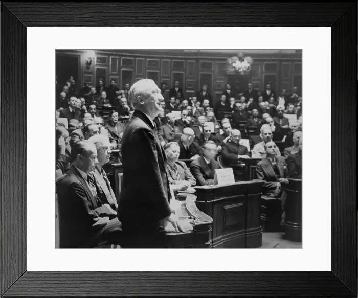 Framed Print : James Byrnes, U.S. Secretary of State addressing delegations at the Paris Peace Conference. Luxembourg Palace, Aug. 1, 1946. (BSLOC_2014_13_44)
