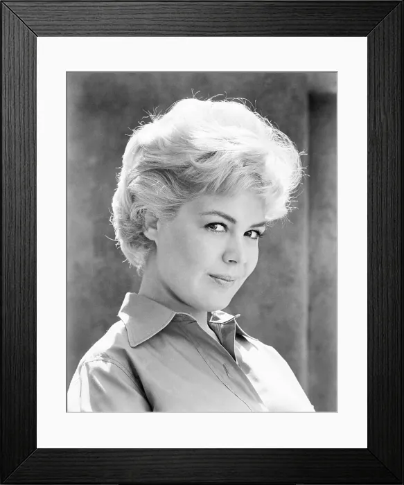 Framed Print : TAMMY TELL ME TRUE, Sandra Dee, 1961