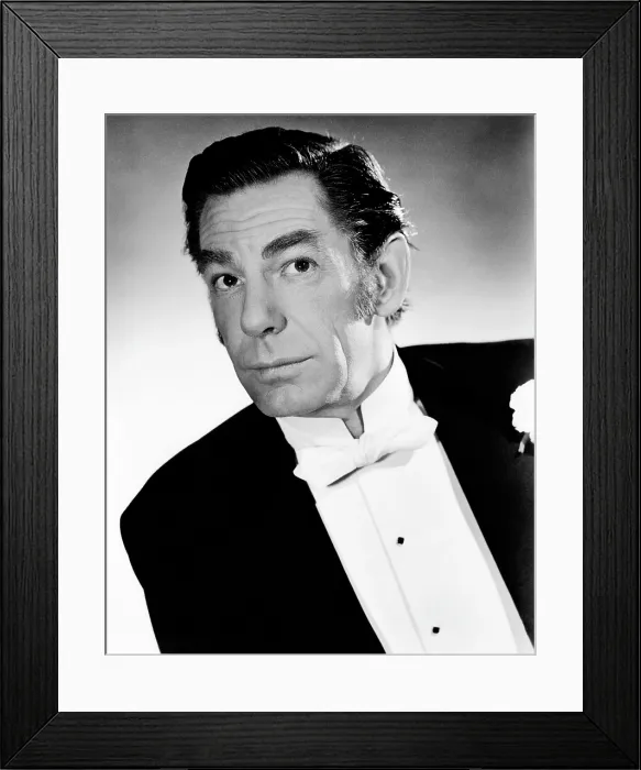 Framed Print : THE PHANTOM OF THE OPERA, Michael Gough, 1962