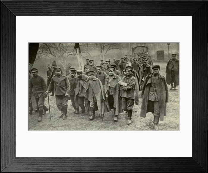 Framed Print : World War 1. Defeated and wounded Russians limping into the courtyard of a German hospital in Dunajec, on the Eastern Front. May 1915 Framed Print : World War 1. Defeated and wounded Russians limping into the courtyard of a German hospital in Dunajec, on the Eastern Front. May 1915