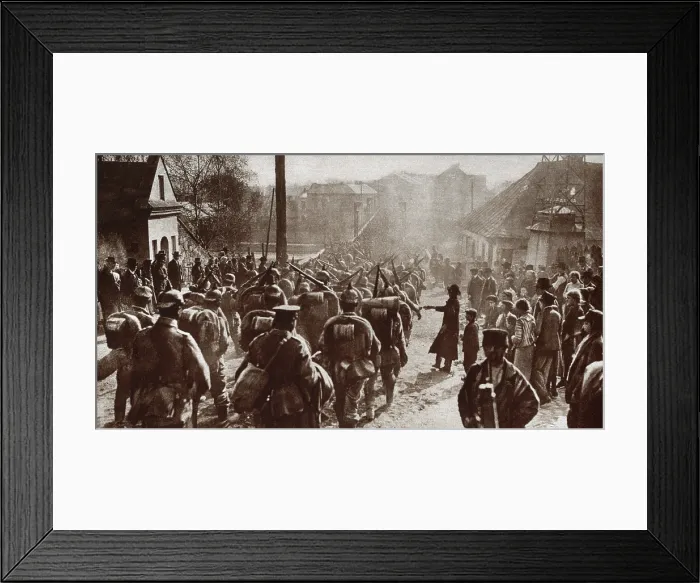 Framed Print : World War 1. German infantry passing through the town of Neu Sandoc, in pursuit of the retreating Russian armies of Grand Duke Nicholas Framed Print : World War 1. German infantry passing through the town of Neu Sandoc, in pursuit of the retreating Russian armies of Grand Duke Nicholas