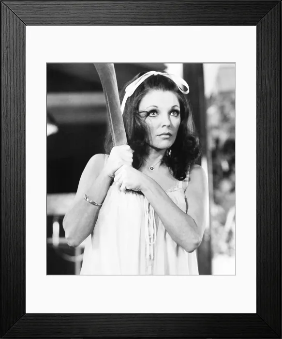 Framed Print : TALES THAT WITNESS MADNESS, Joan Collins, 1973