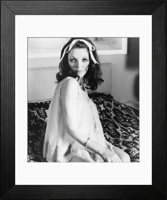 Framed Print : TALES THAT WITNESS MADNESS, Joan Collins, 1973