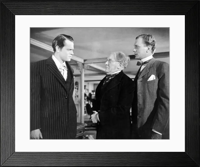 Framed Print : CITIZEN KANE, from left: Orson Welles, Erskine Sanford, Joseph Cotten, 1941 Framed Print : CITIZEN KANE, from left: Orson Welles, Erskine Sanford, Joseph Cotten, 1941