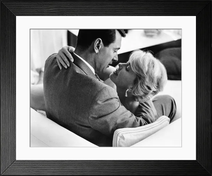 Framed Print : PILLOW TALK, from left: Rock Hudson, Doris Day, 1959