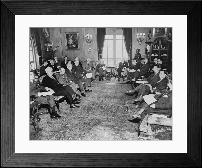 Framed Print : Delegates to United Nations conference in San Francisco in 1945. Among the attendees are Charles A
