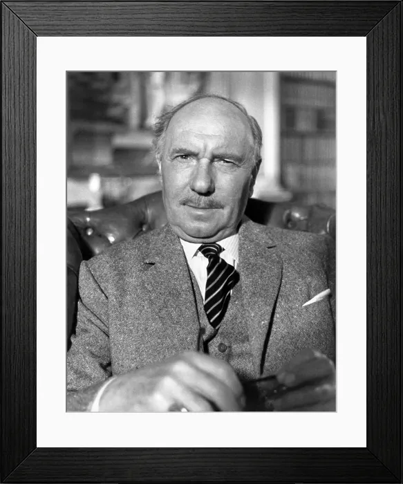 Framed Print : BATTLE OF BRITAIN, Ralph Richardson, 1969