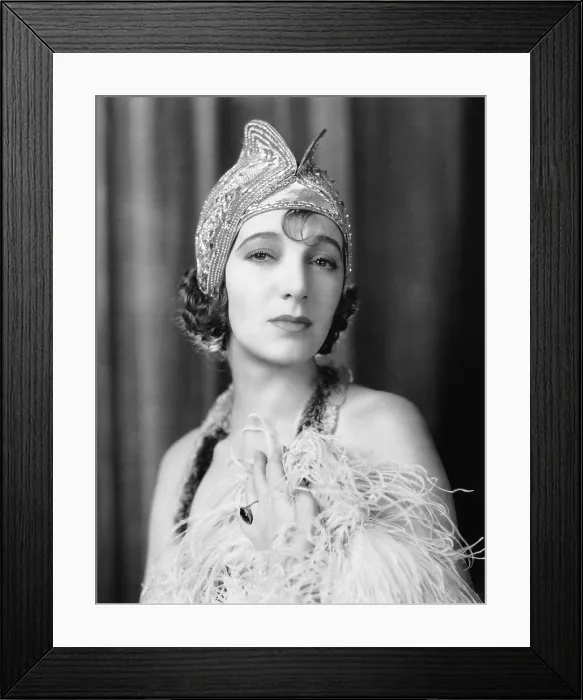 Framed Print : THE BATTLE OF PARIS, Gertrude Lawrence, 1929 Framed Print : THE BATTLE OF PARIS, Gertrude Lawrence, 1929