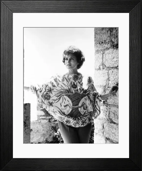 Framed Print : THE BATTLE OF THE VILLA FIORITA, Maureen O'Hara, 1965