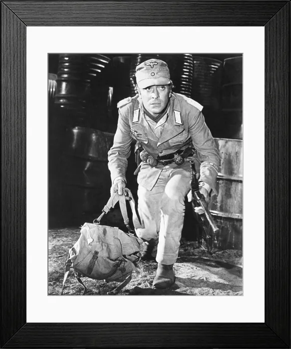 Framed Print : PLAY DIRTY, Michael Caine, 1968