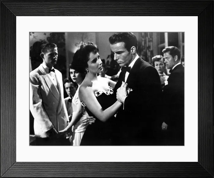 Framed Print : A PLACE IN THE SUN, Elizabeth Taylor, Montgomery Clift, 1951 Framed Print : A PLACE IN THE SUN, Elizabeth Taylor, Montgomery Clift, 1951