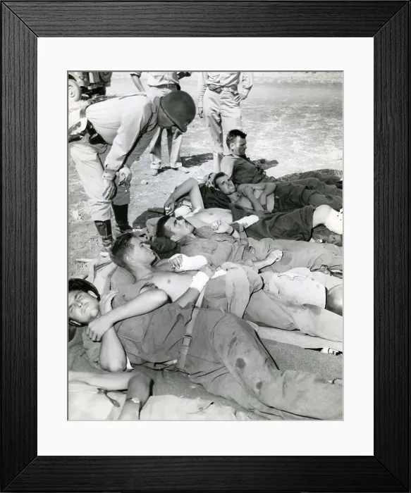 Framed Print : General George Patton talking to casualties in 1943 during World War 2. Location is either North Africa or Italy during World War 2. (BSLOC_2014_8_128)