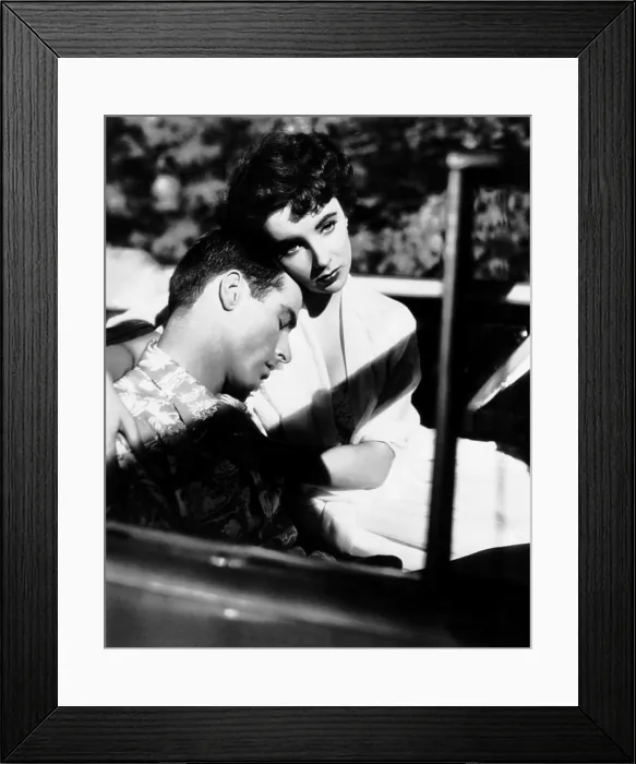 Framed Print : A PLACE IN THE SUN, from left, Montgomery Clift, Elizabeth Taylor, 1951 Framed Print : A PLACE IN THE SUN, from left, Montgomery Clift, Elizabeth Taylor, 1951