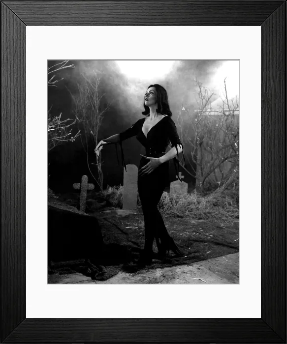 Framed Print : PLAN 9 FROM OUTER SPACE, Vampira, (Maila Nurmi), 1959